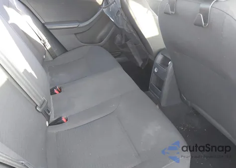 2015 Volkswagen Jetta 1.8T Se из США, поврежденный, VIN 3VWD17AJ3FM342141